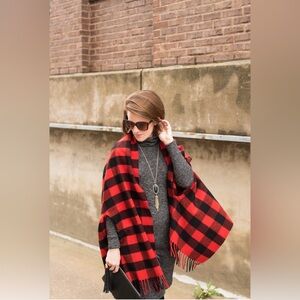 NWT LOFT Buffalo Plaid Scarf Wrap